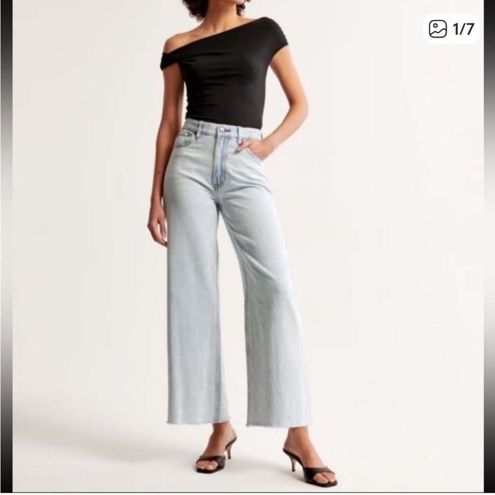 NWT Abercrombie The Crop Wide Leg High-rise Jeans 25/0